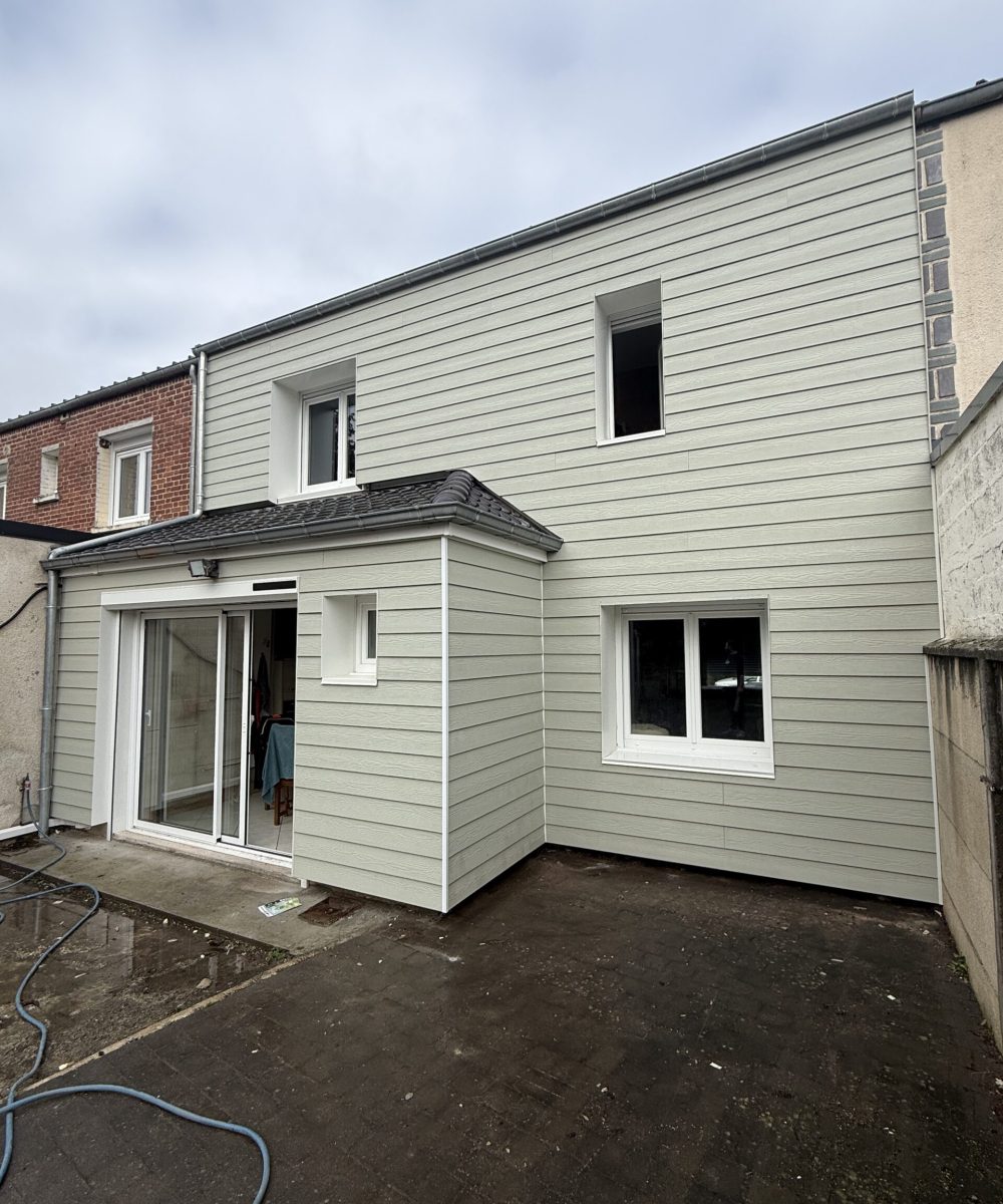 PHOTO ONGLET BARDAGE EXTERIEUR